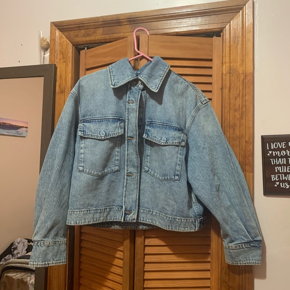 cropped boxy denim jacket